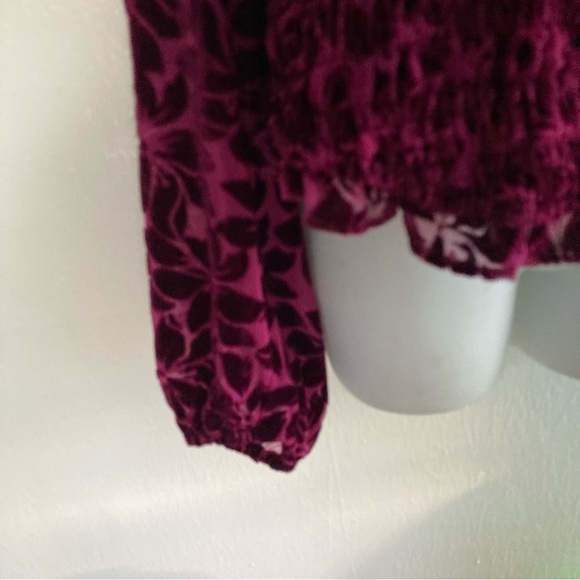 Torrid Blousom Sleeve Burned Out Smocked Velvet CropTop 3X 3 20/22 - Picture 7 of 9